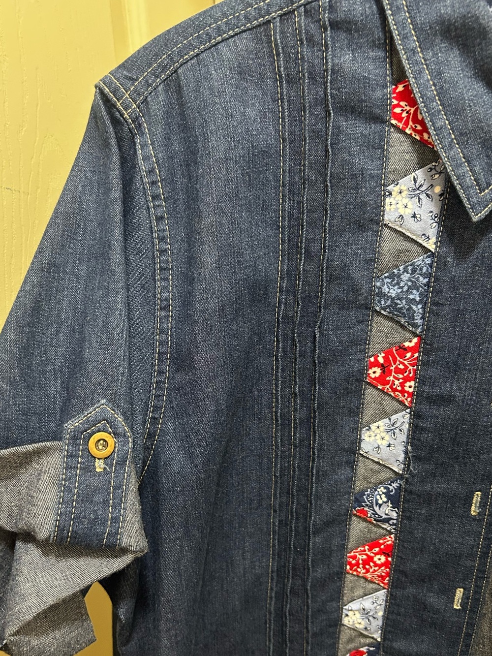 Vintage Koret City Blues women's patchwork bandana denim button-up shirt. - Picture 4 of 11